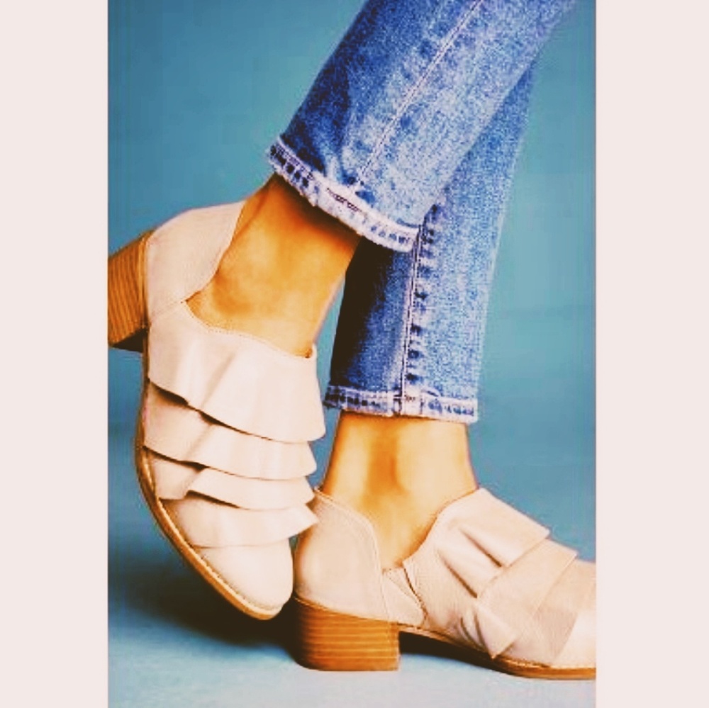 Stylish Seychelles x Anthropologie Shooties - Picture 4 of 5